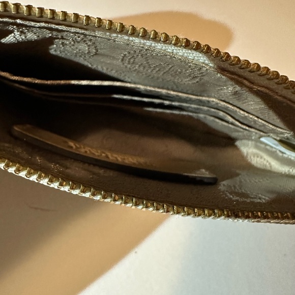 Michael Kors, leather wristlet; Brand new/no tags stylish,lightweight, durable - Picture 7 of 11